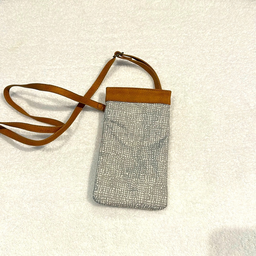 Thirty-one crossbody small bag.  Never used.